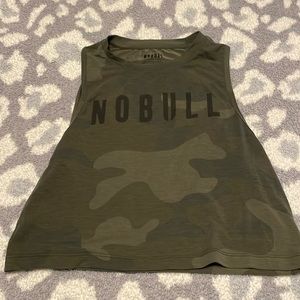 Size small women’s crop top
